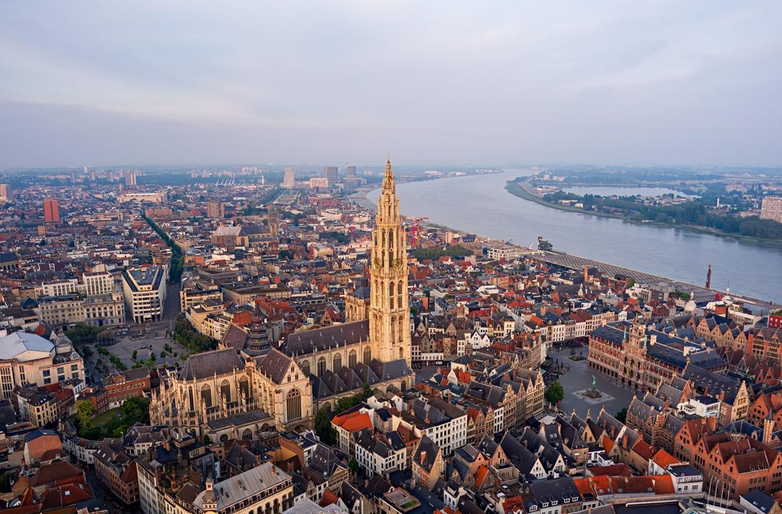 Panoramiczny widok na Antwerpię